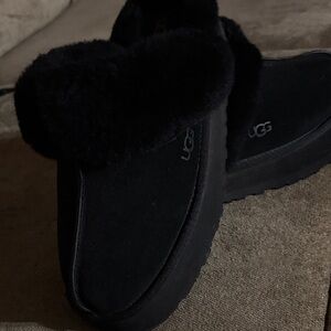 UGG Black Women's Slippers